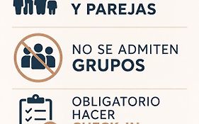 Apartamento Luz de Conil AIRE ACONDICIONADO Y WIFI -SOLO FAMILIAS O PAREJA- NO ACEPTAMOS GRUPOS-
